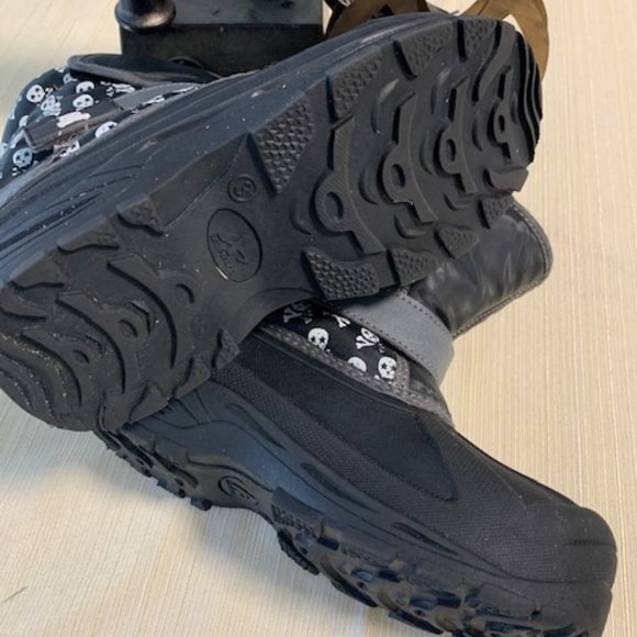 Athletech Boys' Rue Black/White/Skull Print - Picture 4 of 4